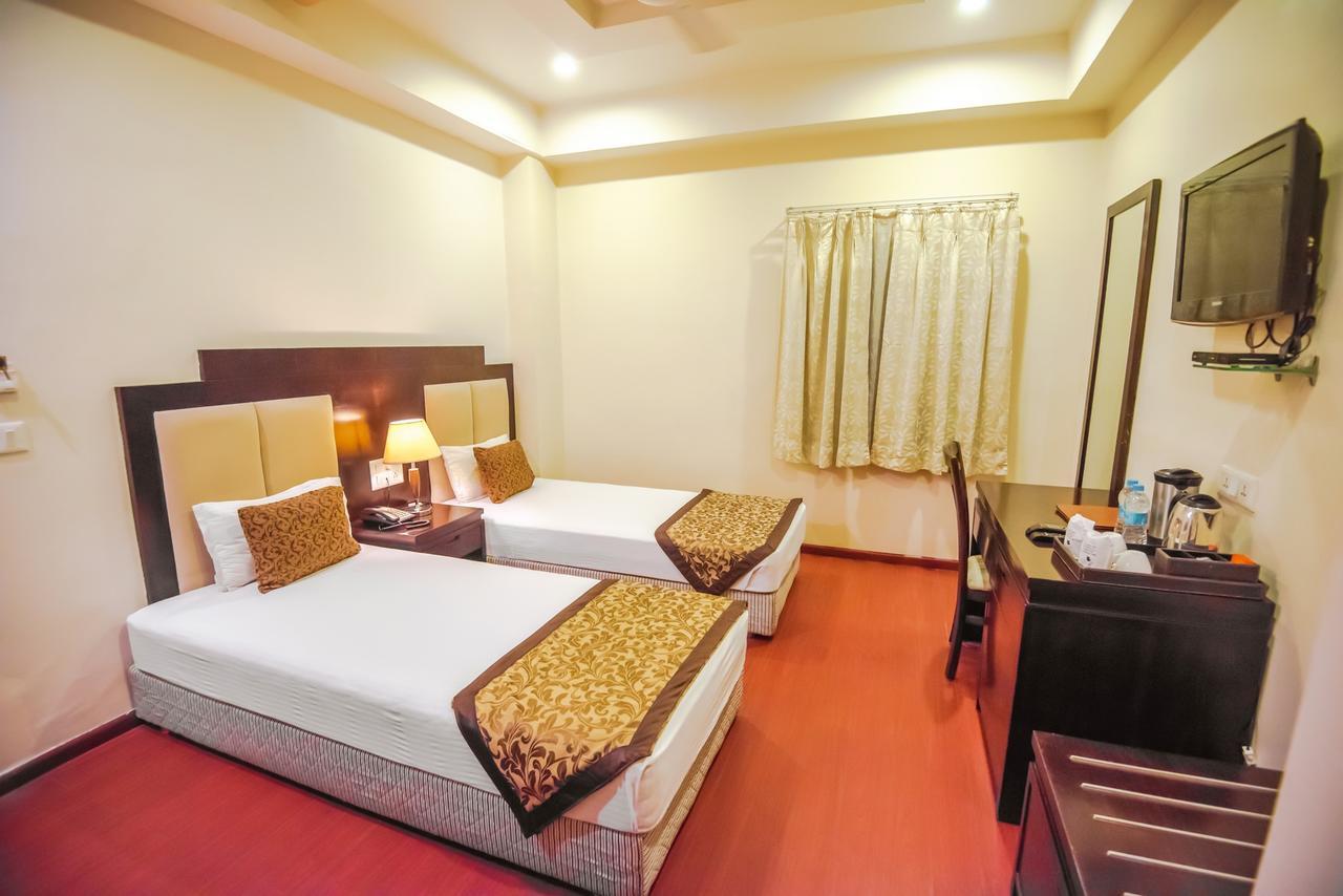 Gold Leaf Hotel Udaipur Ngoại thất bức ảnh